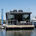 Außenansicht vom Hausboot Seeblick