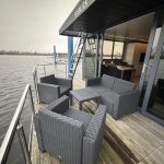 Hochwertiges Hausboot mit einer tollen Bugterrasse
